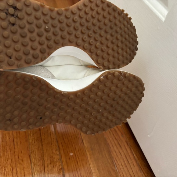 Steve Madden Cream and Tan Athletic Shoes - Picture 6 of 11